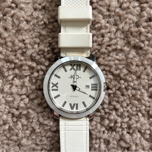 KO Knock Out Round 1 40mm All White Silicone Roman Numeral Watch K1306 - Picture 5 of 10